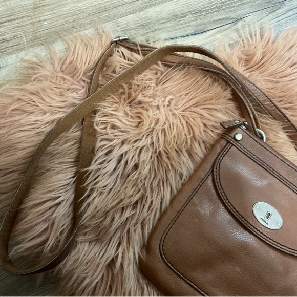 Fossil Brown Genuine Leather Crossbody Bag - Picture 3 of 9